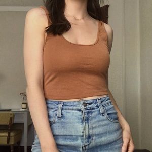 Solai the Label scoop neck crop top size small